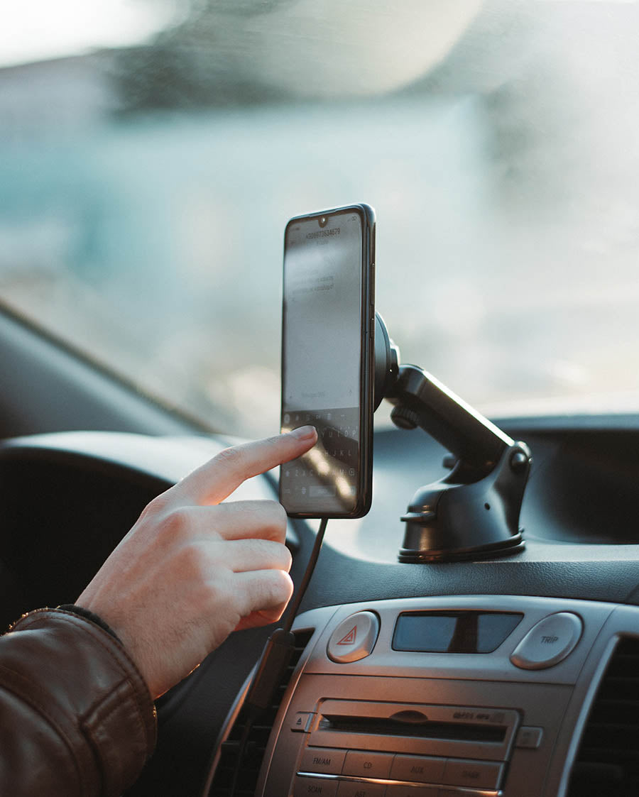 Wireless Car Charger Mount Kit with MagSafe